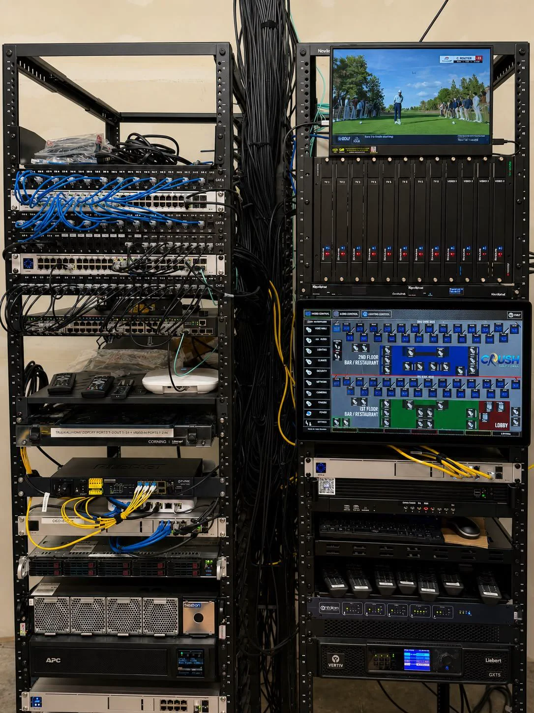 Racks de red y distribución audiovisual en Crush Clearfield